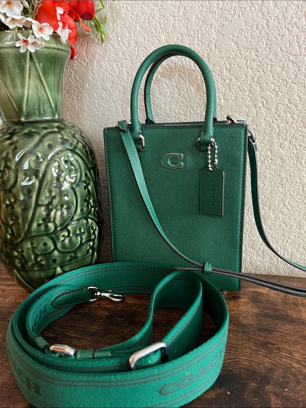 LIKE NEW Coach Tote 16 Crossbody